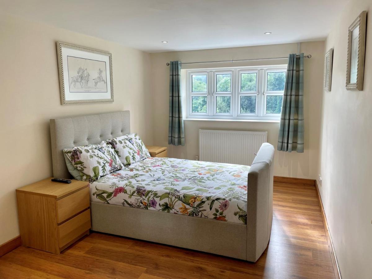 The Annex At Pantglas Farm Pontyclun Экстерьер фото